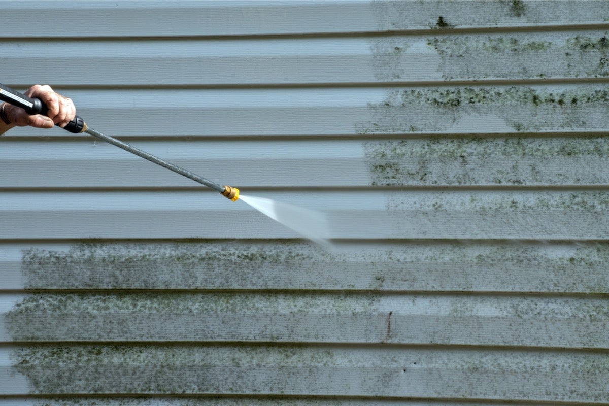 Pressure Washing Techniques For Vinyl Siding: A DIY Guide